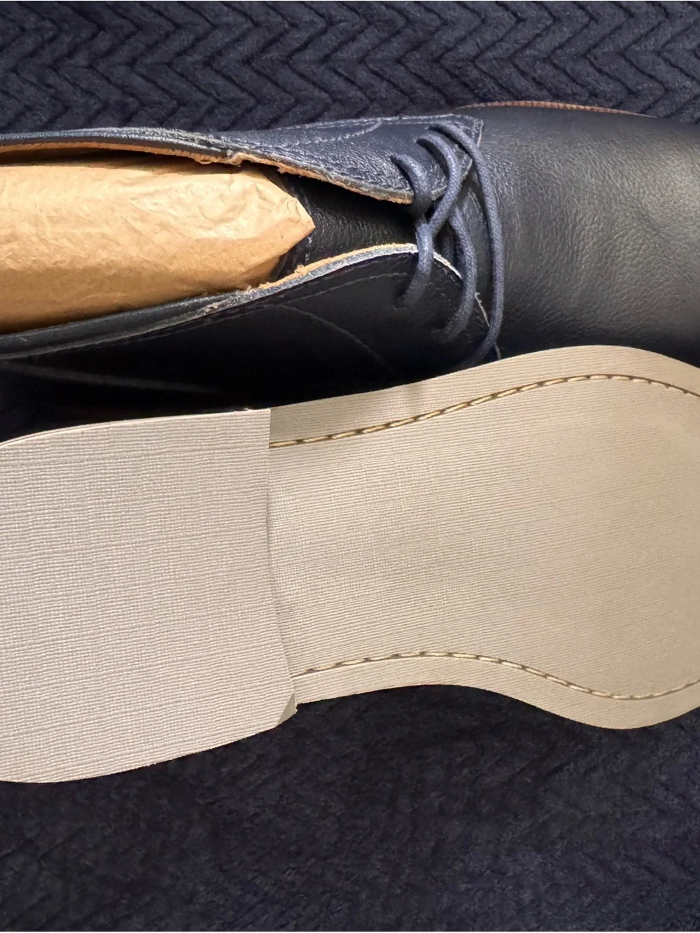 🔥 NWT Cole Haan Men's Chukka Boots in US size 9, sold only as bundle!! - Picture 3 of 5